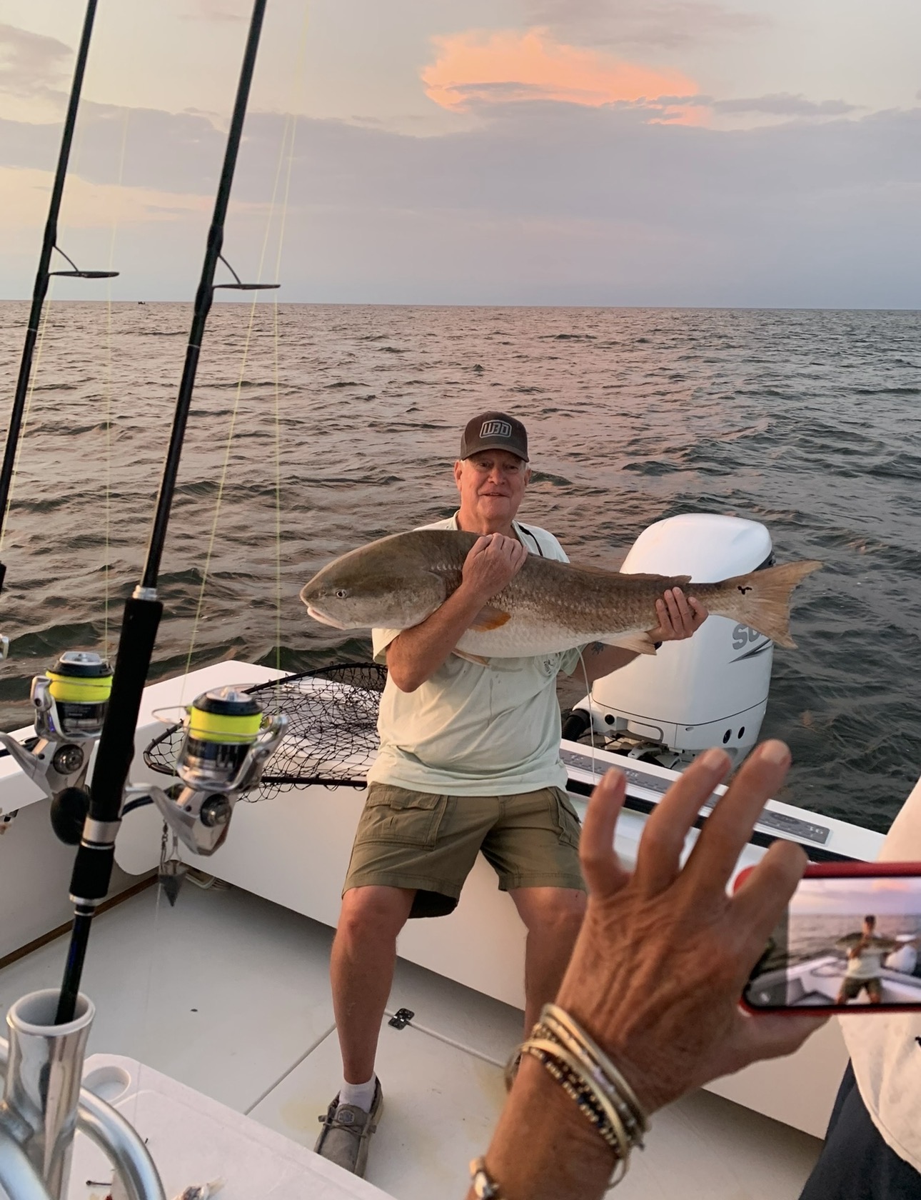 Screenshot Cape Lookout Fishing Charters